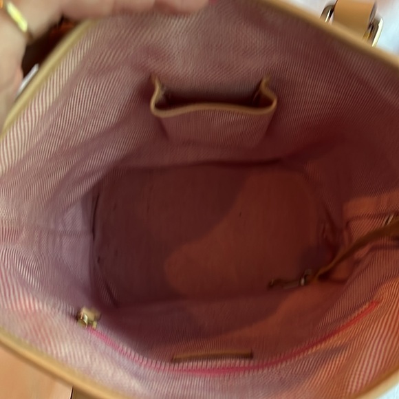 Dooney & Bourke shoulder bucket bag - Picture 4 of 10